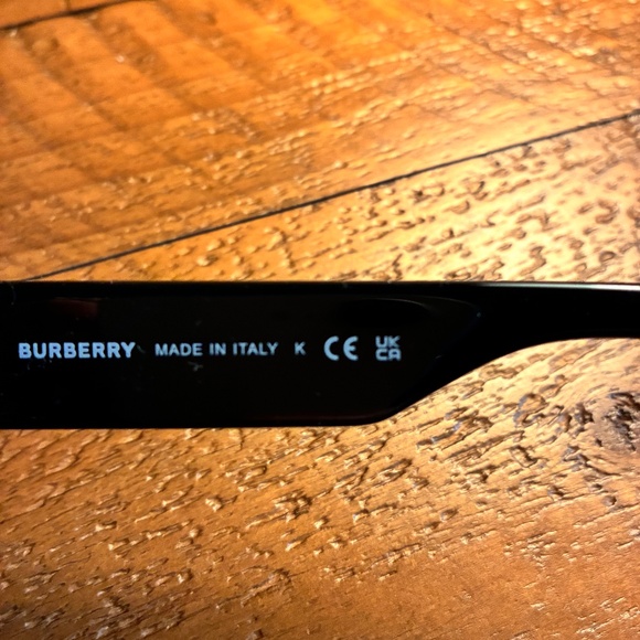 Burberry Knight Sunglasses - Picture 4 of 5
